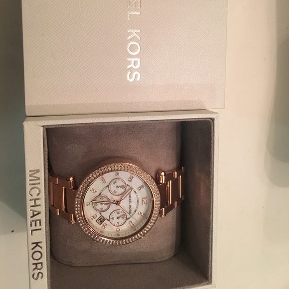 Michael Kors watch - Picture 3 of 3